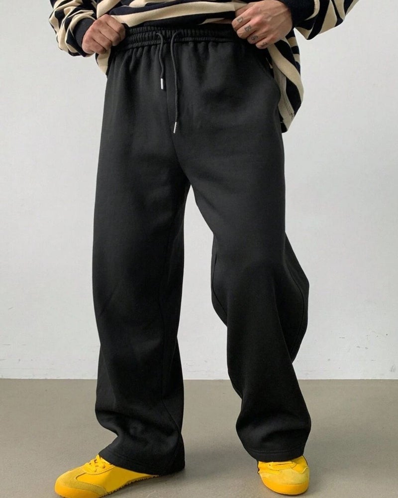 فلاينوف بنطلون رياضي أسود سادة بقصة فضفاضة - Image 1